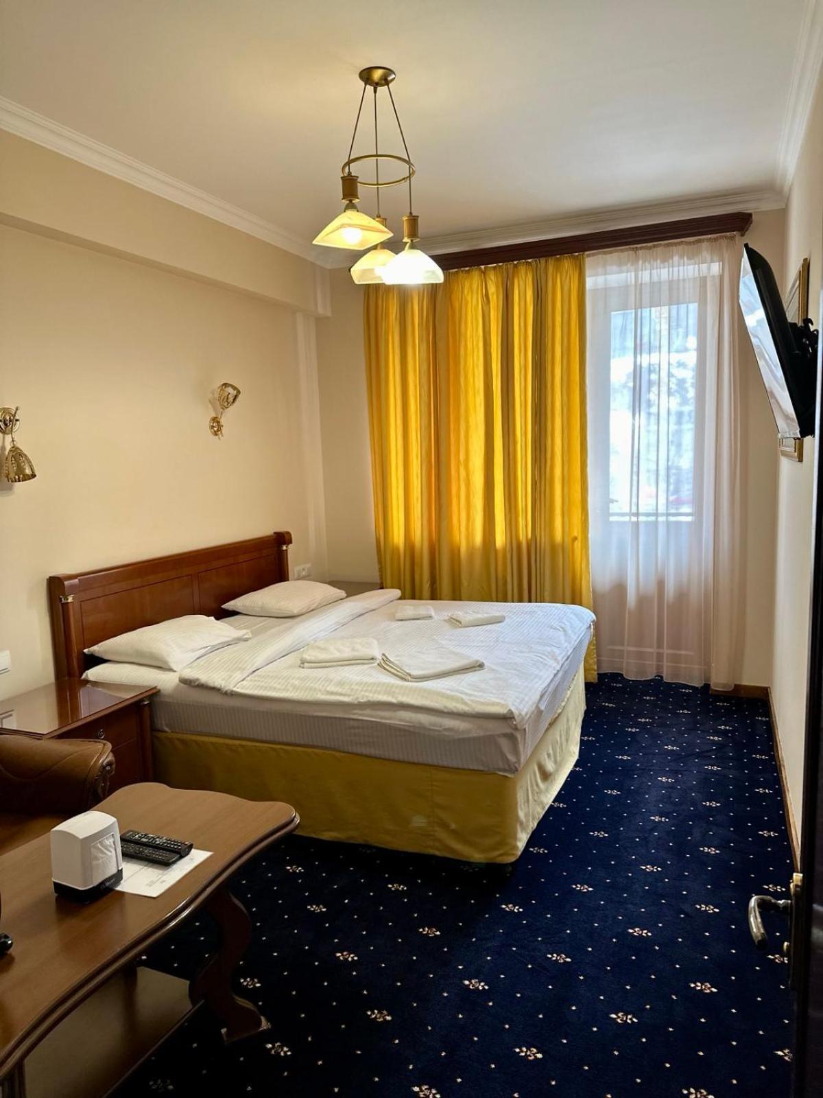 Hotel - Saya Tsaghkadzor Luaran gambar