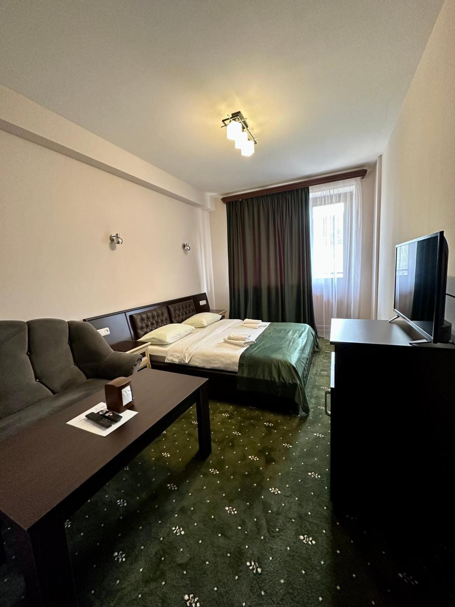 Hotel - Saya Tsaghkadzor Luaran gambar