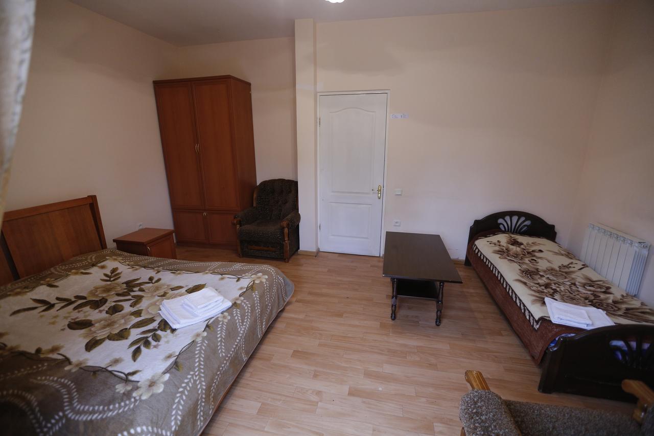 Hotel - Saya Tsaghkadzor Luaran gambar